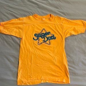 Vintage Gold Super Dad tee.